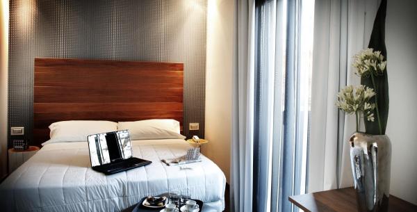 qhotel fr hotel-rimini-pour-voyages-d-affaires-avec-offres-pour-salons-et-congres 023