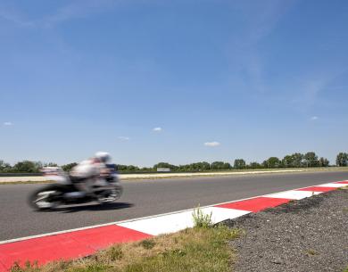 qhotel it speciale-promozione-per-moto-gp-di-misano-in-hotel-3-stelle-superior-di-rimini 027